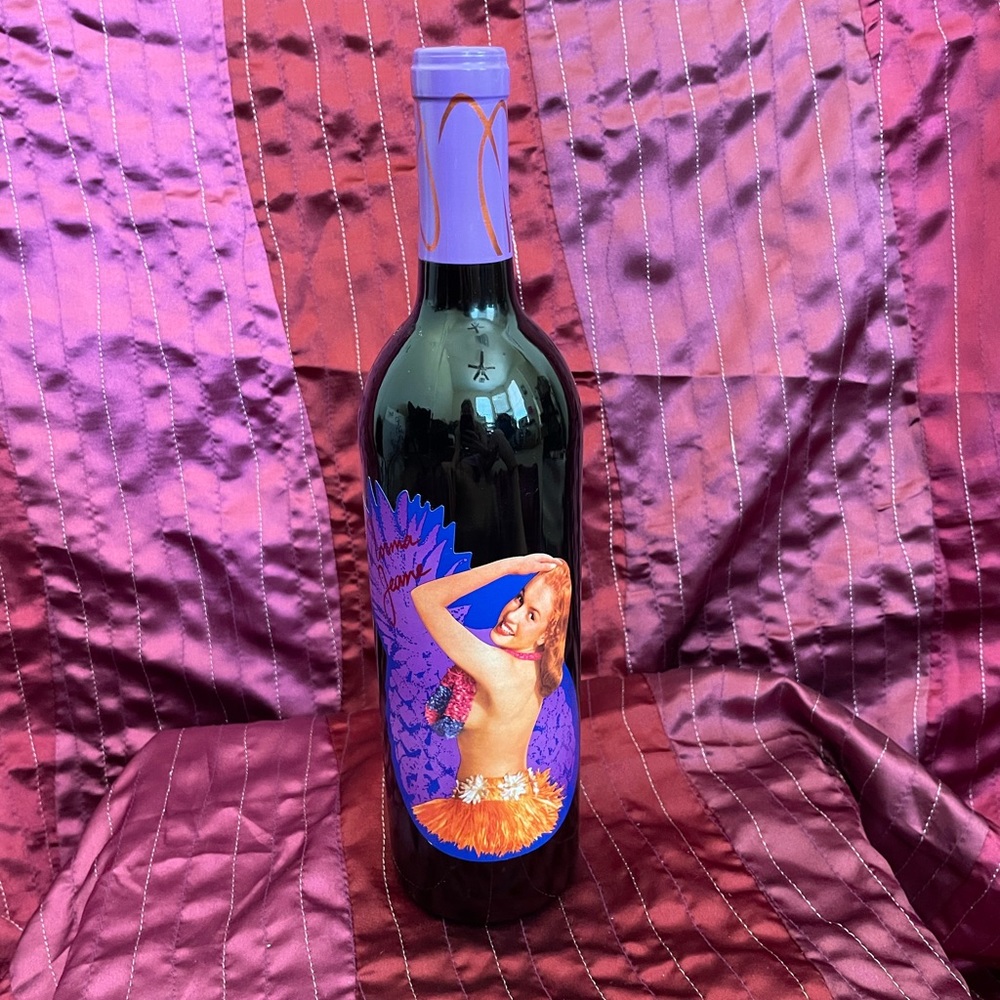 MARILYN MONROE COLLECTORS EDITION 
2004 Norma Jeane Merlot wine